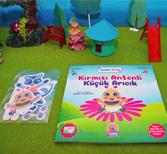 Kırmızı Antenli Küçük Arıcık